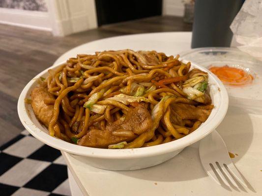 Chicken Lo Mein