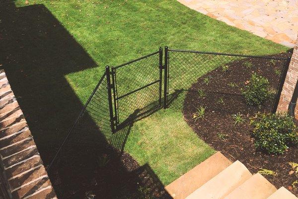 chain-link, vinyl coated (black) gate