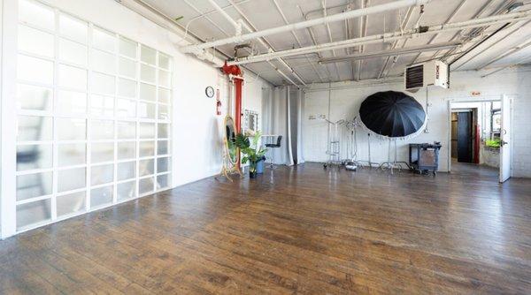 Photo Studio for Rent in New York Astoria 10 Rental Space,
Rent photo studio,
Event Rental Space,
Film Studio Rental,
Art Studio