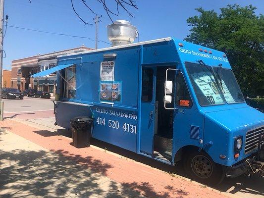 Cielito Salvadoreño located on Washington St & Cesar Chavez Dr in Milwaukee.