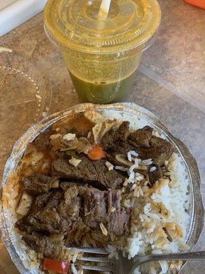 White rice, beef ribs stew Spanish style, slim juice