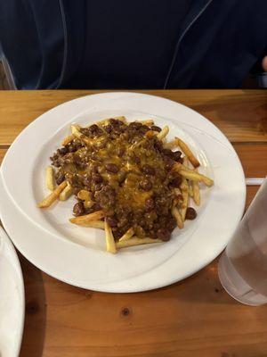 Chili cheese fries