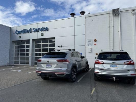 Courtasy Chevrolet Service Department...I bought both of my cars from this dealership. Julie A