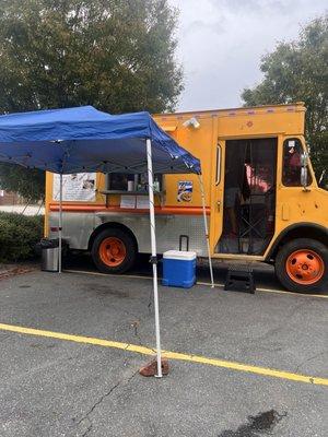 Food truck and eating area