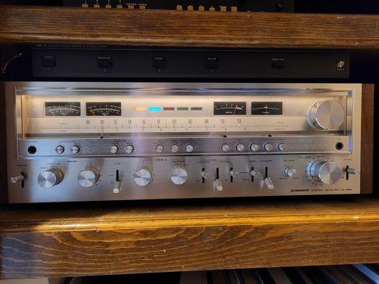 Old Pioneer SX-1080 receiver sounds as warm today as it did when I got it over 40 years ago!