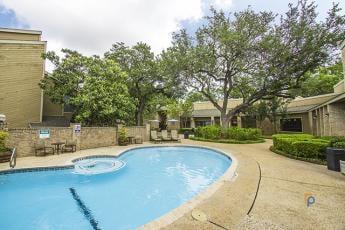 COME RELAX POOLSIDE, IN OUR BEAUTIFULLY LANDSCAPED BARBECUE AREA