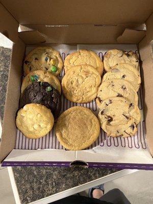 Chocolate chip, Classic with M&M'S, Snickerdoodle, Double Chocolate Mint, Peanut Butter Chip, White Chocolate Macadamia