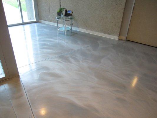 Metallic epoxy floor