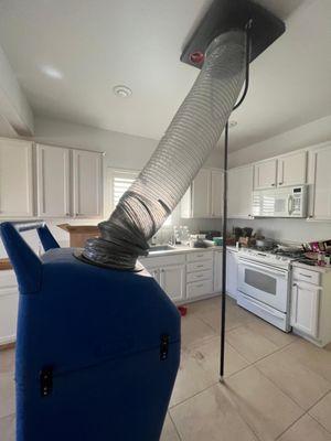 Air duct cleaning machine