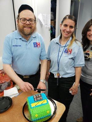 GRADUATION CAKE