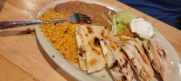 Quesadilla plate... chicken