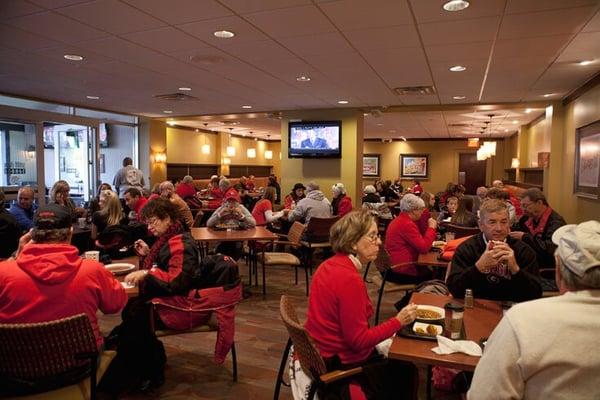 Pre game breakfast at Courtyard Cafe