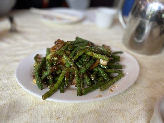 Dry sautéed green beans