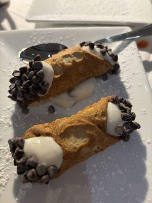 Cannolis