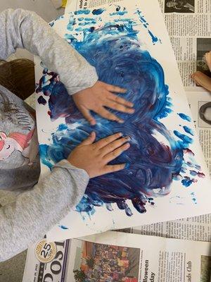 We love messy art!