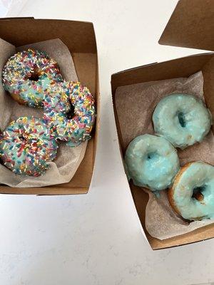 Blue donuts? Yes please!