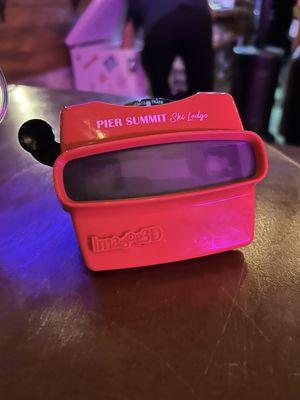 The viewfinders have both the cocktail menus and food menus. It's a neat way to see them since there are 3D pictures.