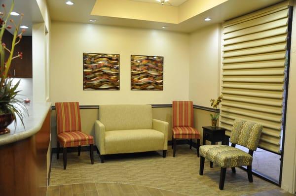 The lobby at Canyon Oaks Dentistry in Rancho Cucamonga.