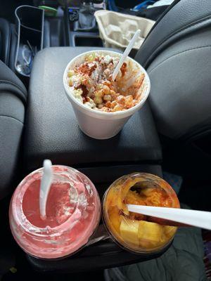 Esquite with white corn , small 23. Mangonada Prepara 12 oz. And 185. Fresas con Crema 16 oz.