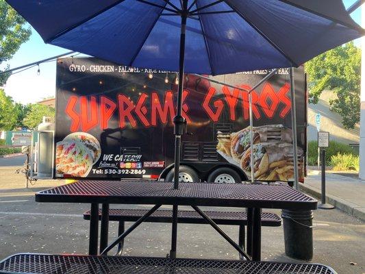 Supreme Gyros food truck.