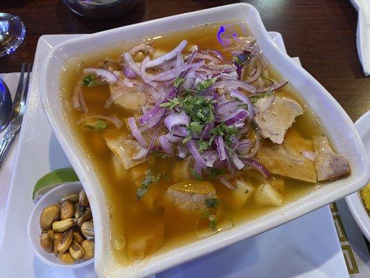 26. Encebollado de Pescado