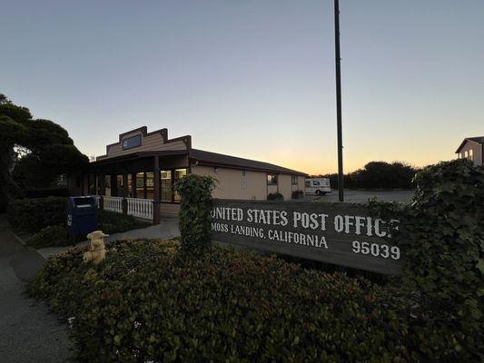 US Post Office