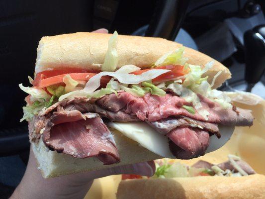 Roast beef grinder