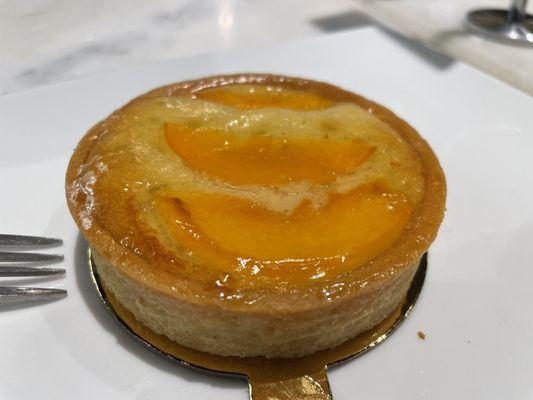 The peach Tartelettes are delicious