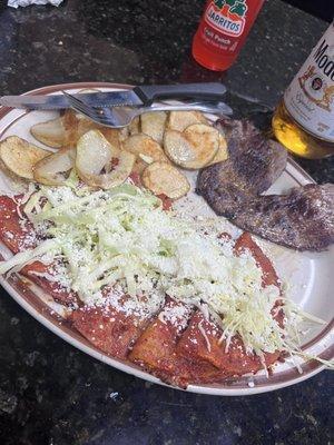 Enchiladas Michoacanas de Bistec. Bien bueno todo!!