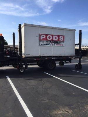 They were kind enough to let us park our pod in a open space to unload our stuff into our new apartment.