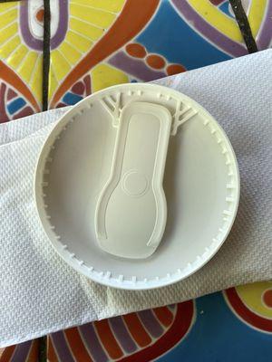 Spoon inside lid