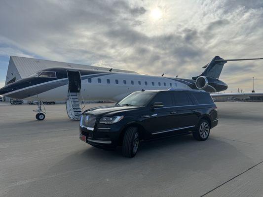 Private jet limousine service