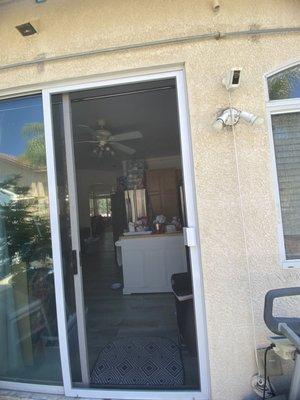 New Sliding Door 2/2 pics