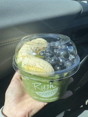 Greens guru, replaced coconut and cucumber topping with blueberry and banana