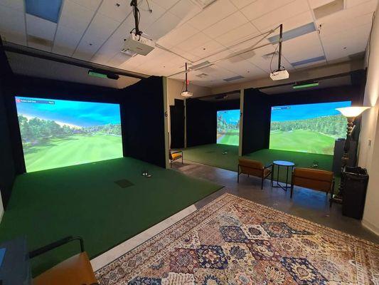 8 full swing Uneekor simulator bays