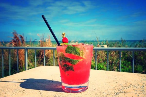 Raspberry mojito