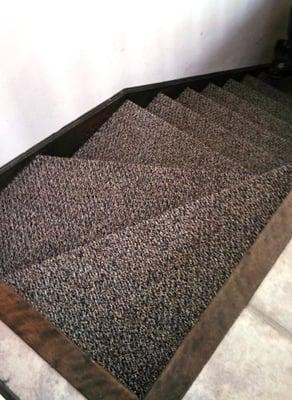 Stairs in berber carpet (Berlin NH)