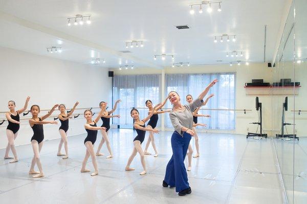 Our youngest students of Pre-Professional Division with Ms Marina Osipova