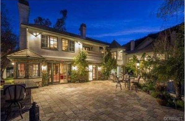 Exquisite Woodland Hills Estate Represented: Seller