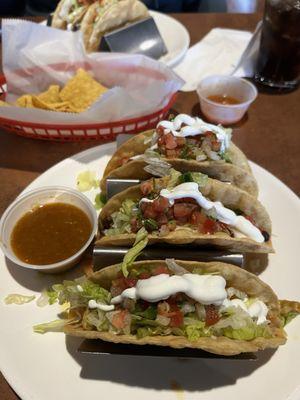 Crispy chicken tacos