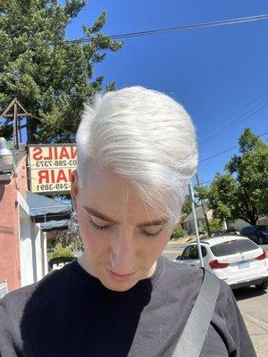 Platinum Silver Hair by Thai from Pretty Hair!