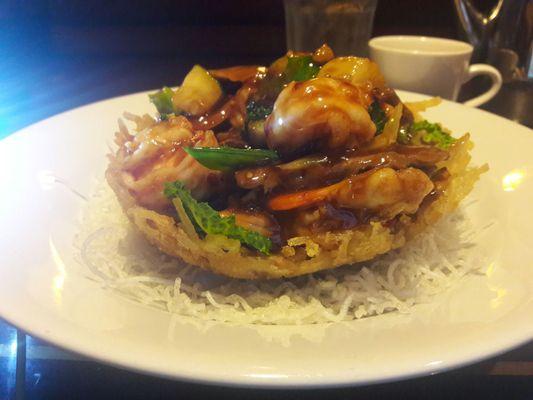 Hunan Triple Bird's Nest. Heavenly Bland of flavors and a scrumptious treat.