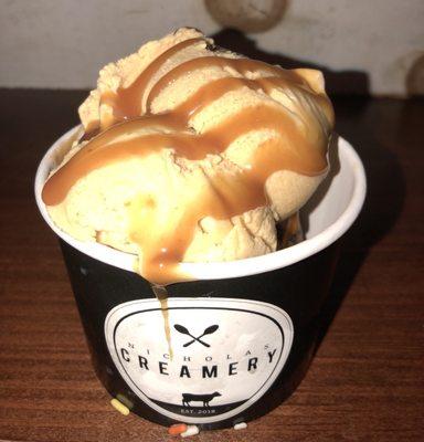 Pumpkin (good), brownie bake (FANTASTIC), and apple cider (OUTSTANDING) ice cream topped with caramel!