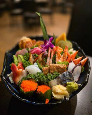 Variety sashimi (2 pieces of every item listed)