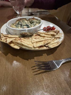 LOBSTER ARTICHOKE SPINACH DIP