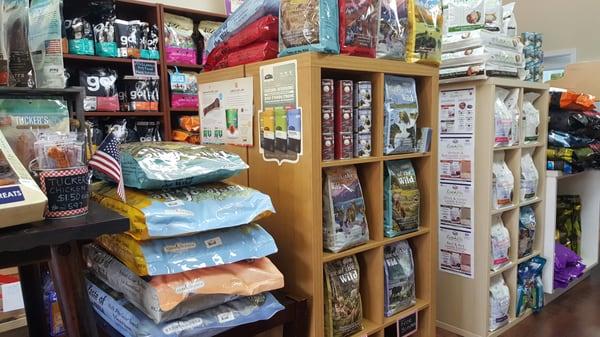 Choose from a variety of popular brands available for puppies, senior dogs, weight management, small breed kibble, limited ingredient diets.