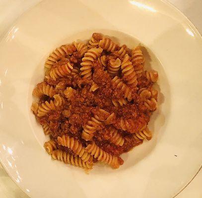 Fusilli: Pasta toss with light Ragu sauce of veal and beef