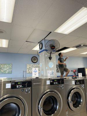 Burbank Coin Op Laundromat Nice And Clean