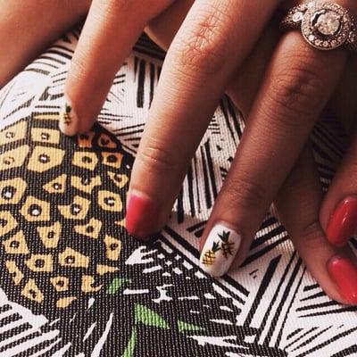 Got some pineapple nails to match my pineapple purse.