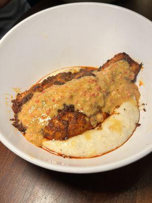 Salmon and Gouda grits